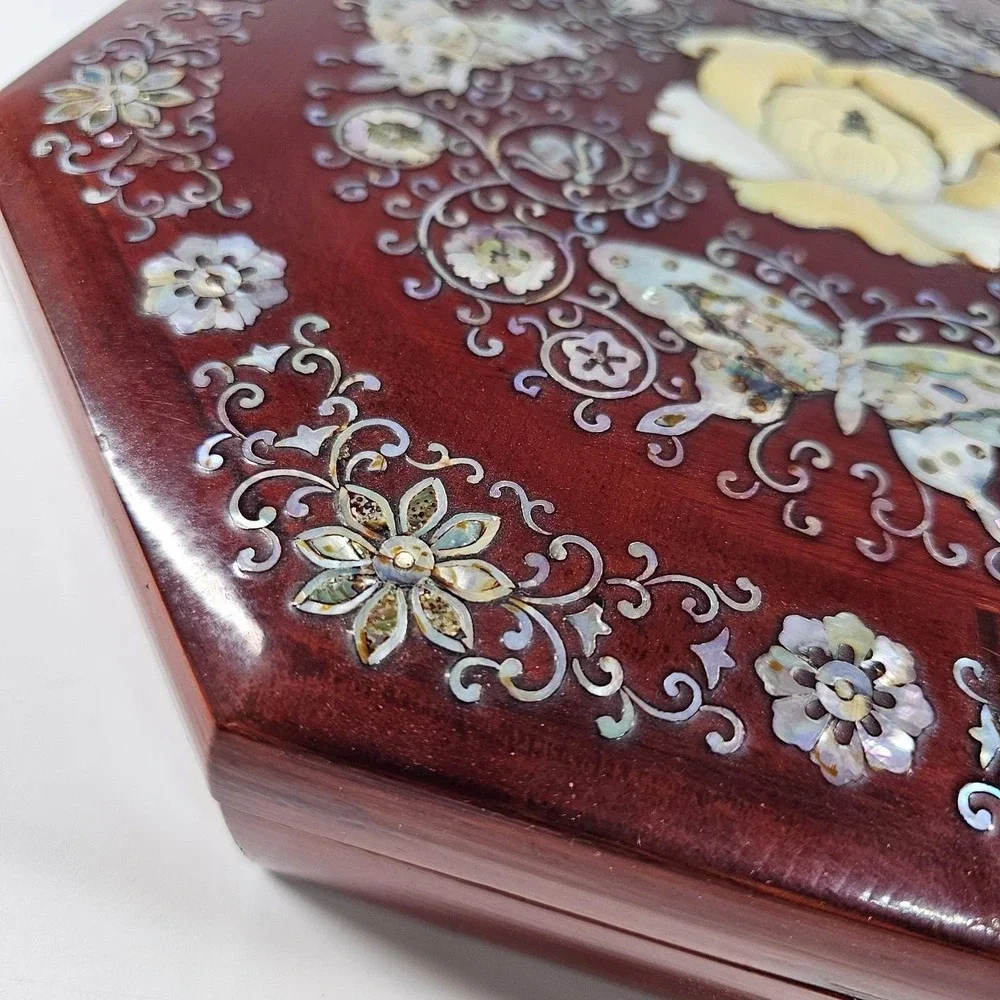 Antique China Mother of Pearl Inlay Lacquer Wooden Octagon Jewelry Bento Box
